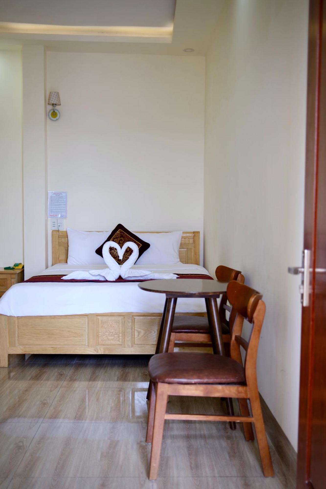 Kim Ngan Hotel 부온마투옷 외부 사진